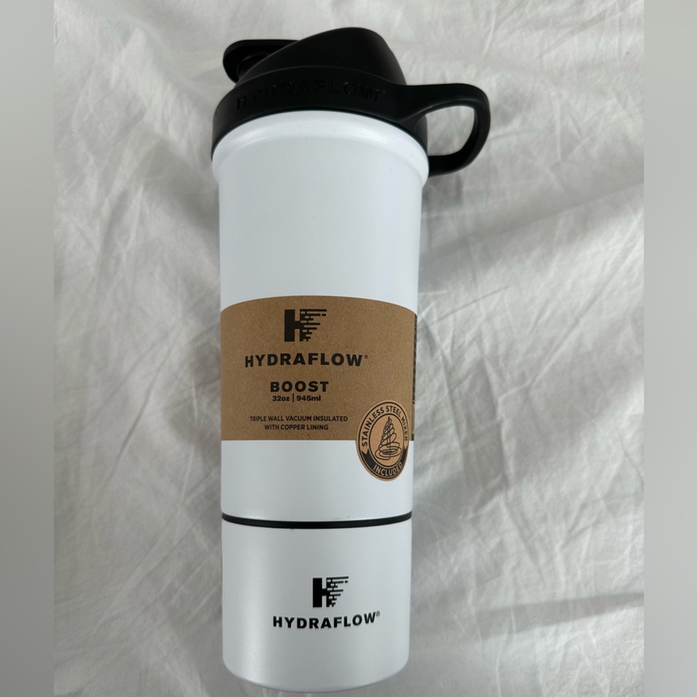 Hydroflow boost water bottle with detachable storage compartment